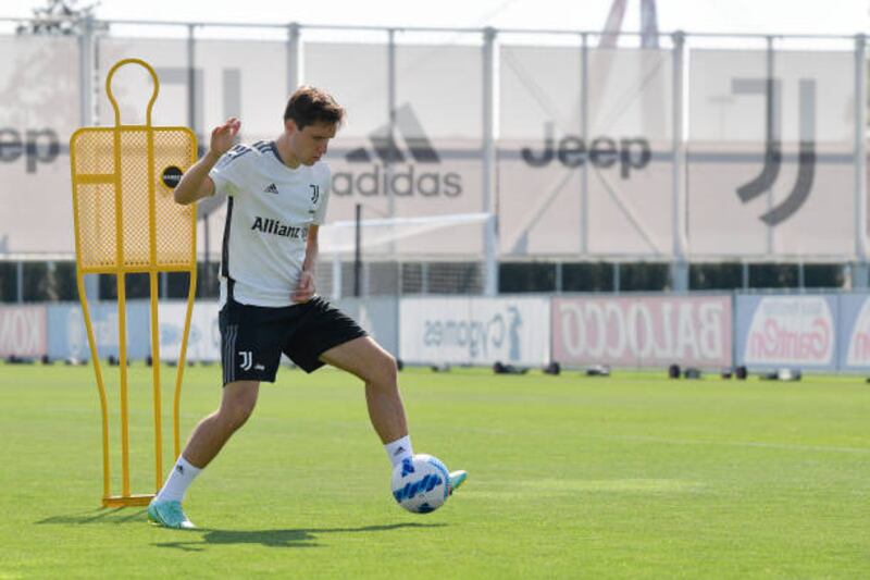 Federico Chiesa trains in Italy,