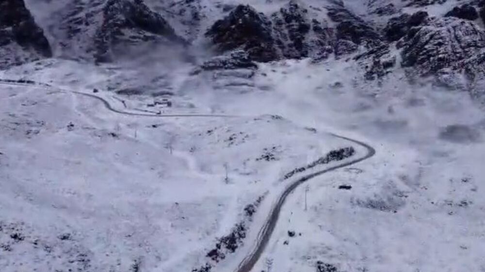 Gorgeous snowfall in Saudi Arabia blankets mountains in white