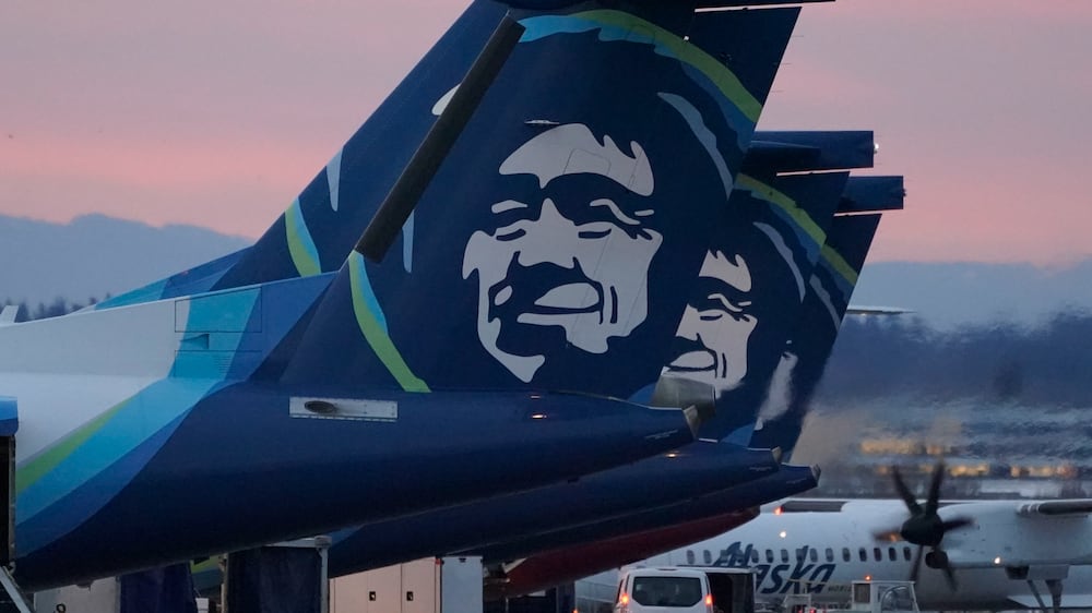 Alaska Airlines grounds Boeing 737 MAX 9 for checks after emergency landing