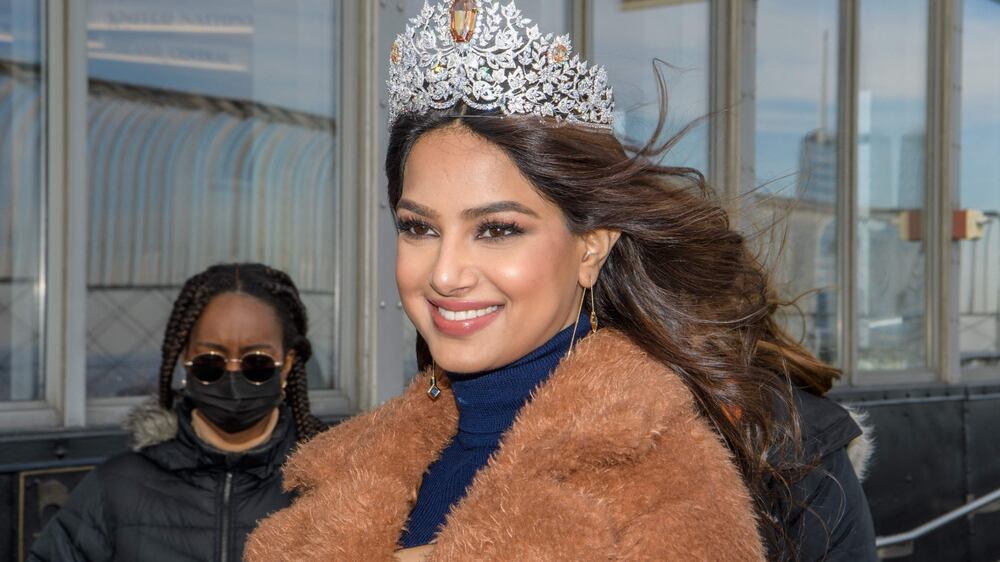 Miss Universe visits the Empire State Building