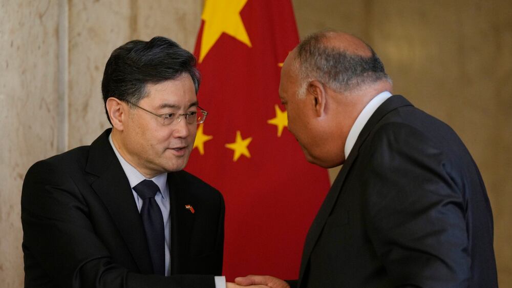 China foreign minister visits Cairo