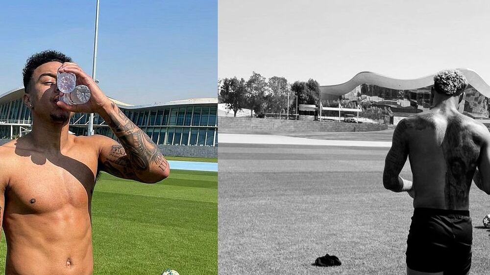 Manchester United players train in Dubai