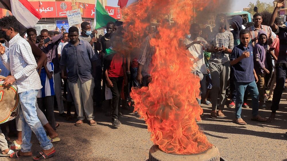 Security forces try to disperse protesters in Sudan
