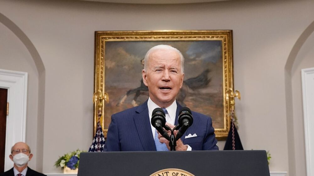 US President Joe Biden delivers remarks on the retirement of Supreme Court Justice Stephen Breyer (L) in the Roosevelt Room at the White House in Washington, DC, USA, 27 January 2022.  Liberal Supreme Court Justice Stephen Breyer, 83, will retire by the end of his current term at the end of June, giving US President Joe Biden a high court opening he pledged to fill with a black woman.   EPA / YURI GRIPAS  /  POOL