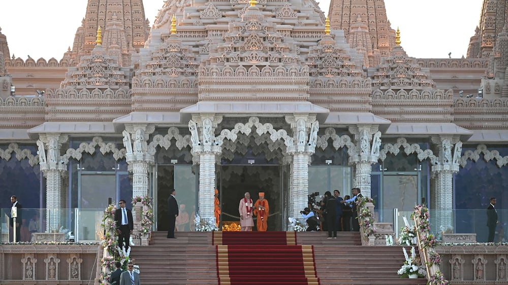 Narendra Modi opens the biggest Hindu temple in UAE