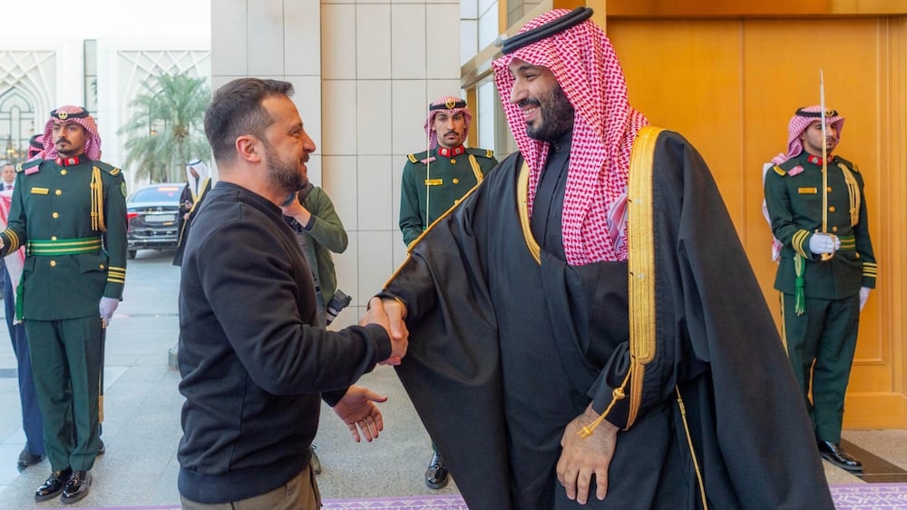 Volodymyr Zelenskyy meets Saudi Crown Prince Mohammed bin Salman in Riyadh