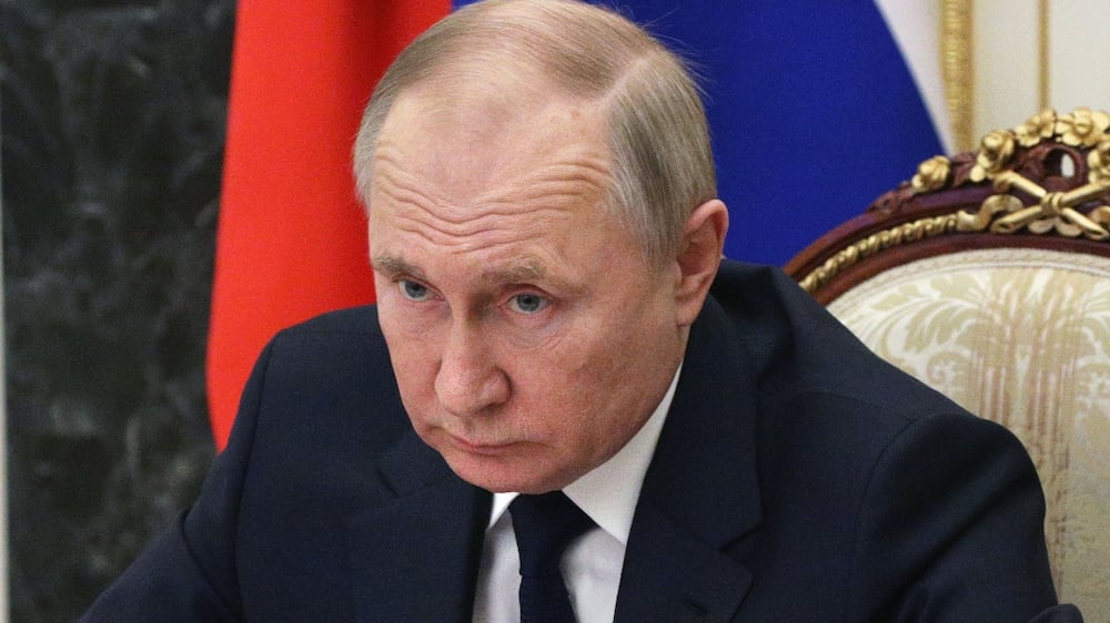 Putin vows to overcome western sanctions