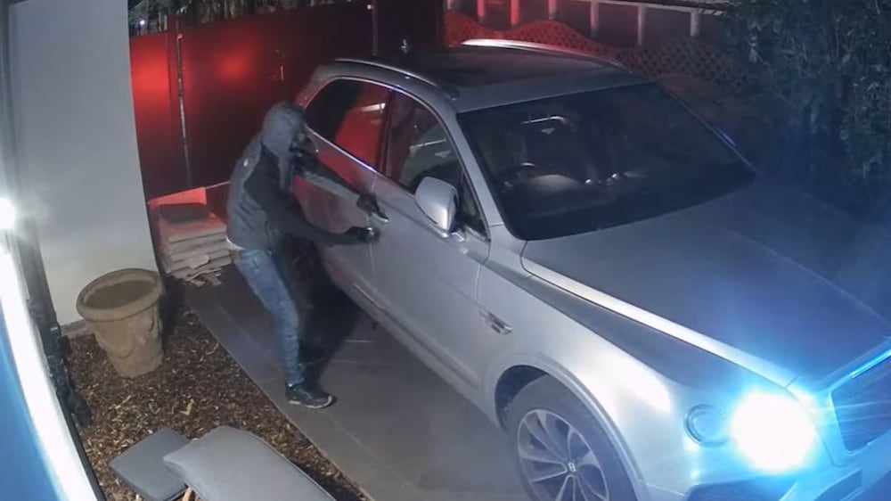 Watch as gang steals Bentley after hijacking key signal from inside owner's home