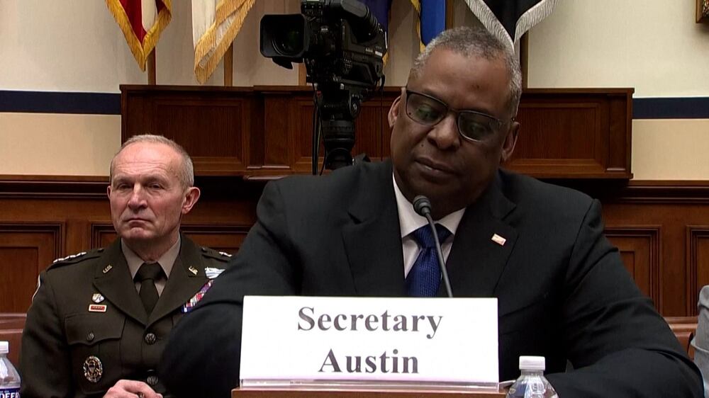 US Defence Secretary gets into heated debate over Ukraine response