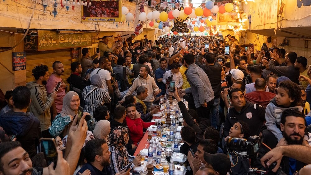 Joining Egypt's largest iftar