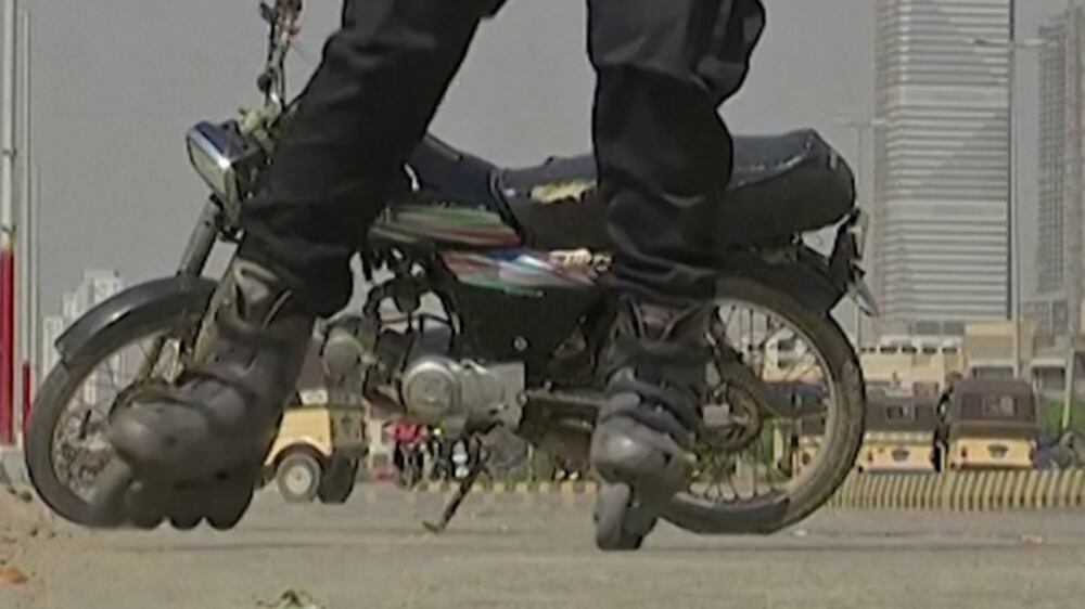 Karachi police train roller blade unit to help catch criminals