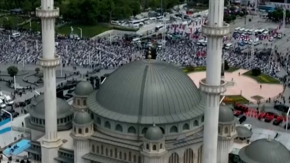 Erdogan inaugurates landmark Taksim Square mosque