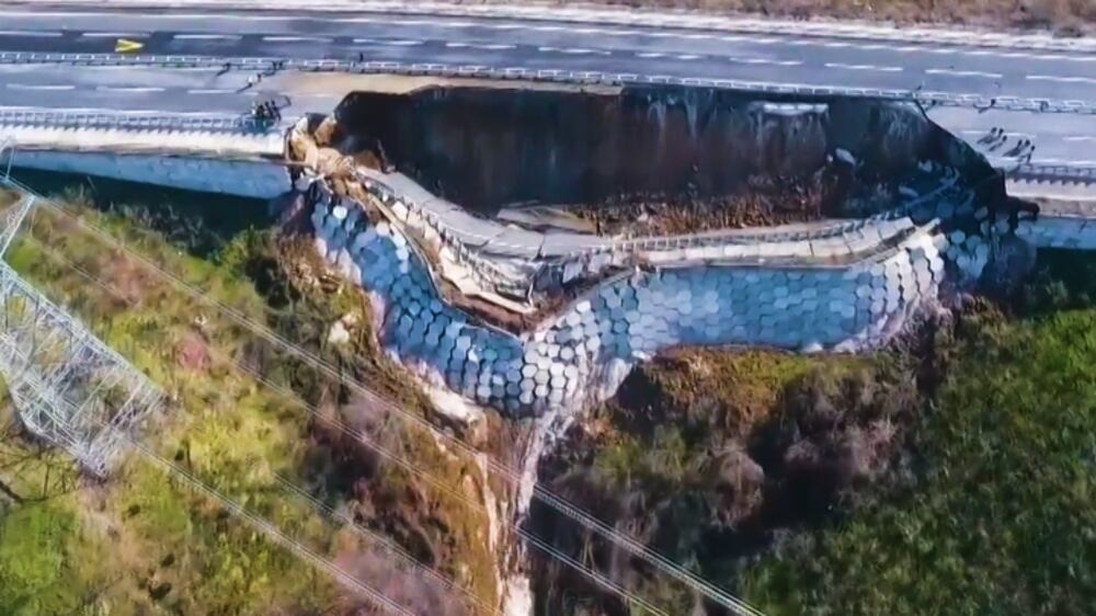 Drone footage shows huge hole in highway in Turkey after landslide