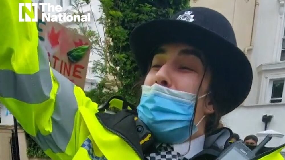 British policewoman shouts 'Free Palestine' during London demonstration