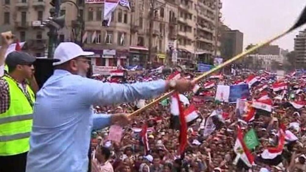 Video: Tens of thousands return to Tahrir Square