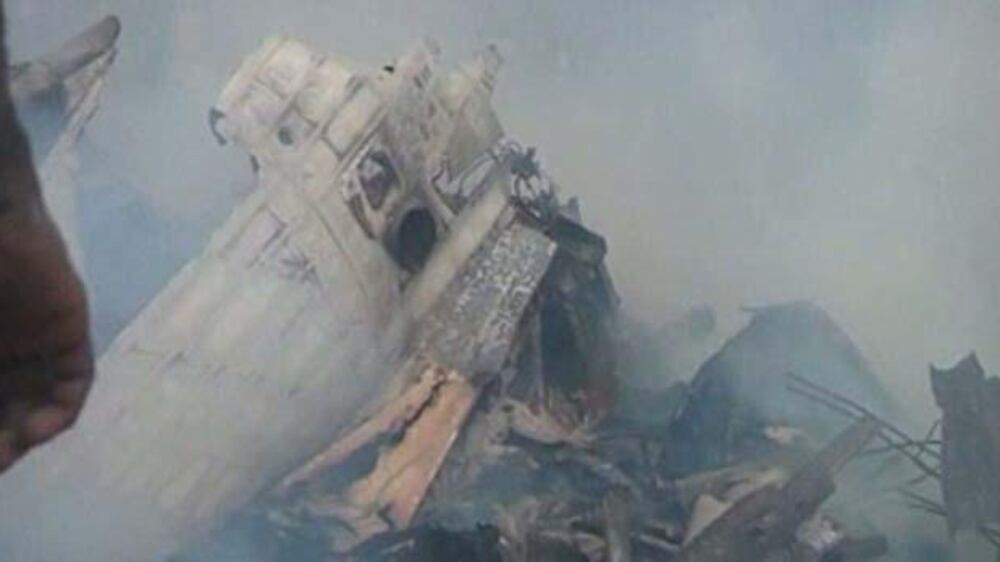 vIdeo: Nigeria mourns air crash dead 