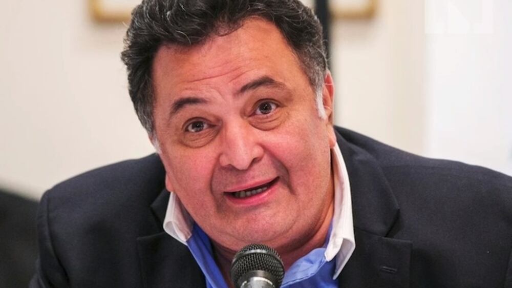 Legendary Indian actor Rishi Kapoor dies at the age of 67