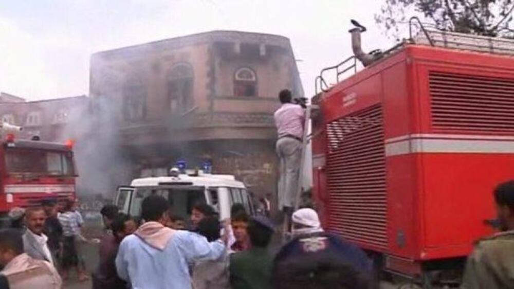 Video: Motorcade bombing targets Yemen official