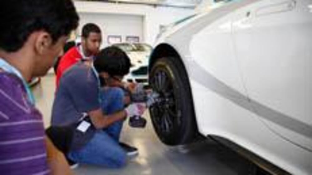 Video: Yas Marina Circuit students get behind the scenes