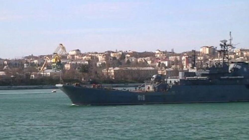 Video: Putin rubber stamps Crimea, Russia storms the region's naval headquarters