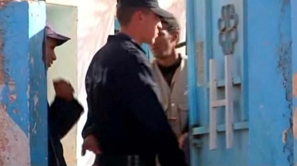 Video: Algerian hostage 'The bullets were flying all over'