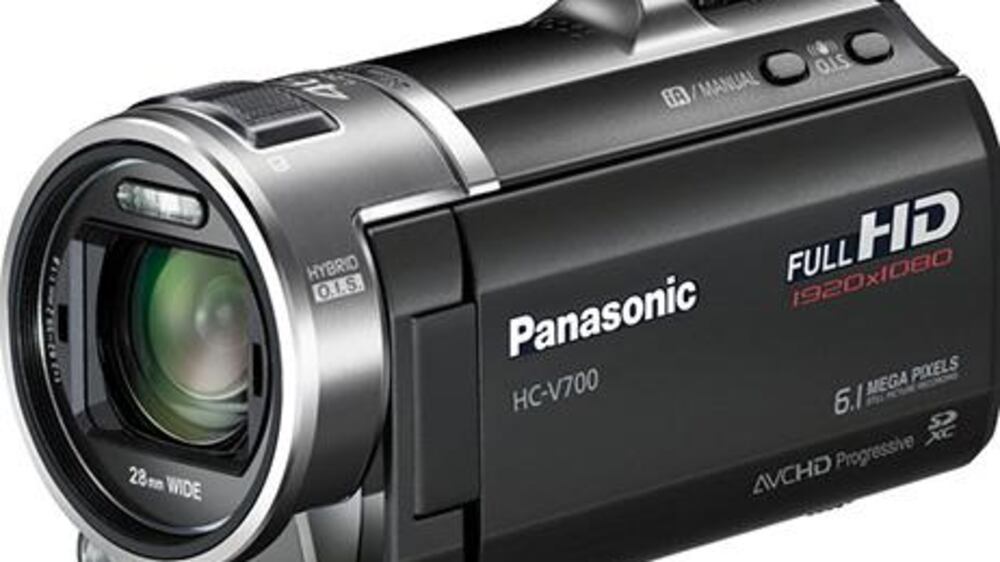 Video: Tech Talk: Panasonic HC-V700 Review