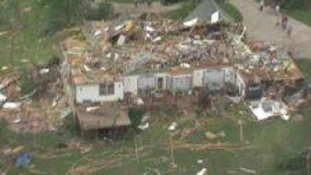 Video: 'Dangerous' tornadoes touch down in Oklahoma