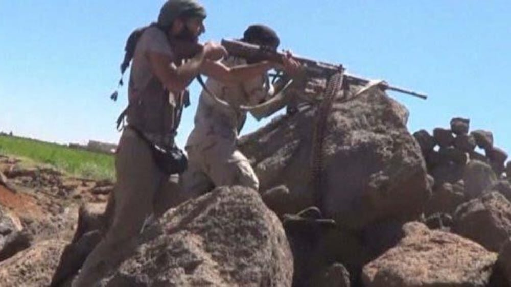 Video: Syrian rebels attack southern checkpoints