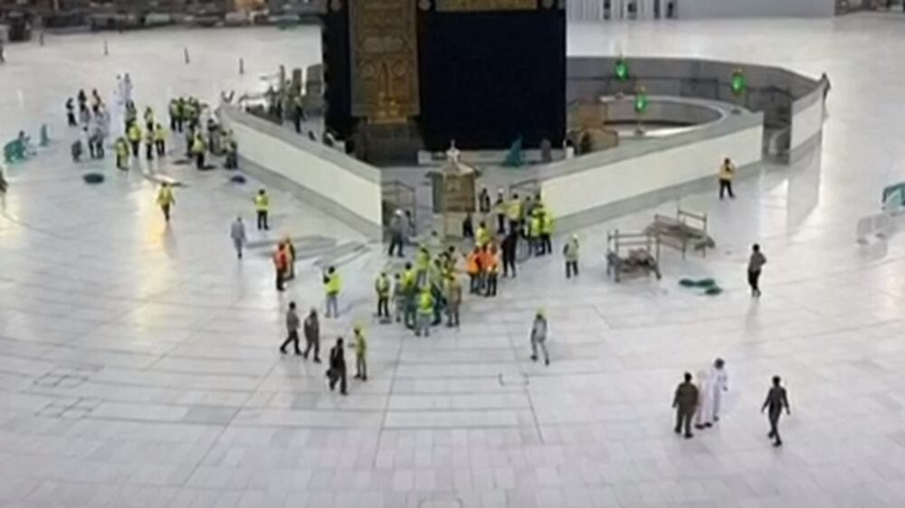 Saudi Arabia urges Muslims to defer Hajj preparations