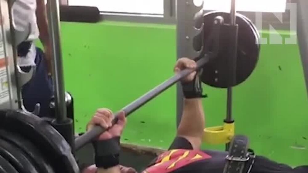 Watch super strong 74-year-old lift 140kg