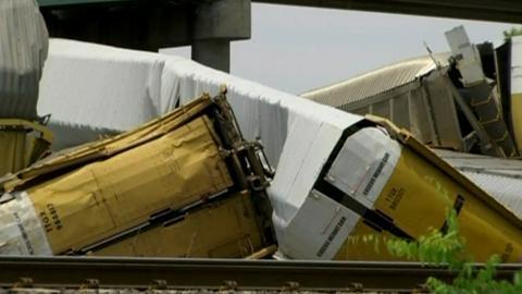 Video: Freight trains collide in US