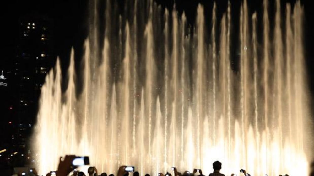 Video: Dubai Fountain show wows huge crowds