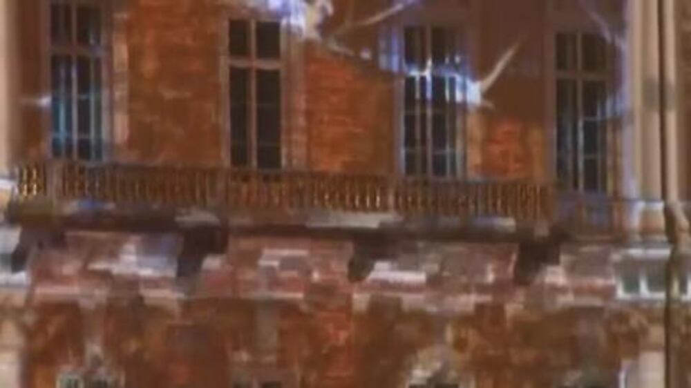 St. Petersburg light show celebrates museum's birthday - video