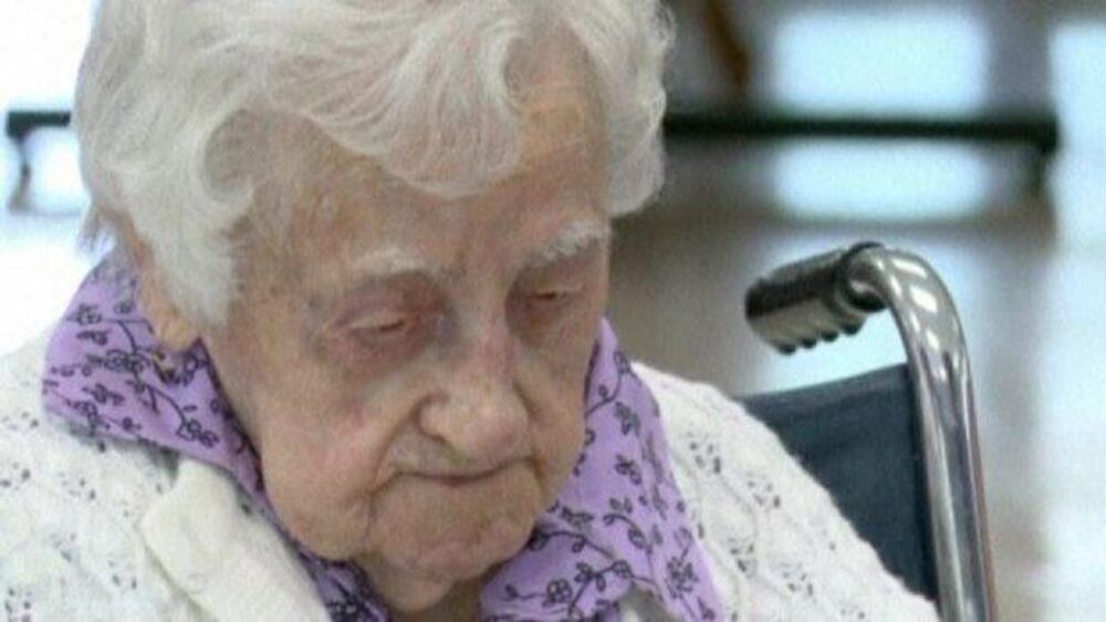 Video: World's oldest person dies