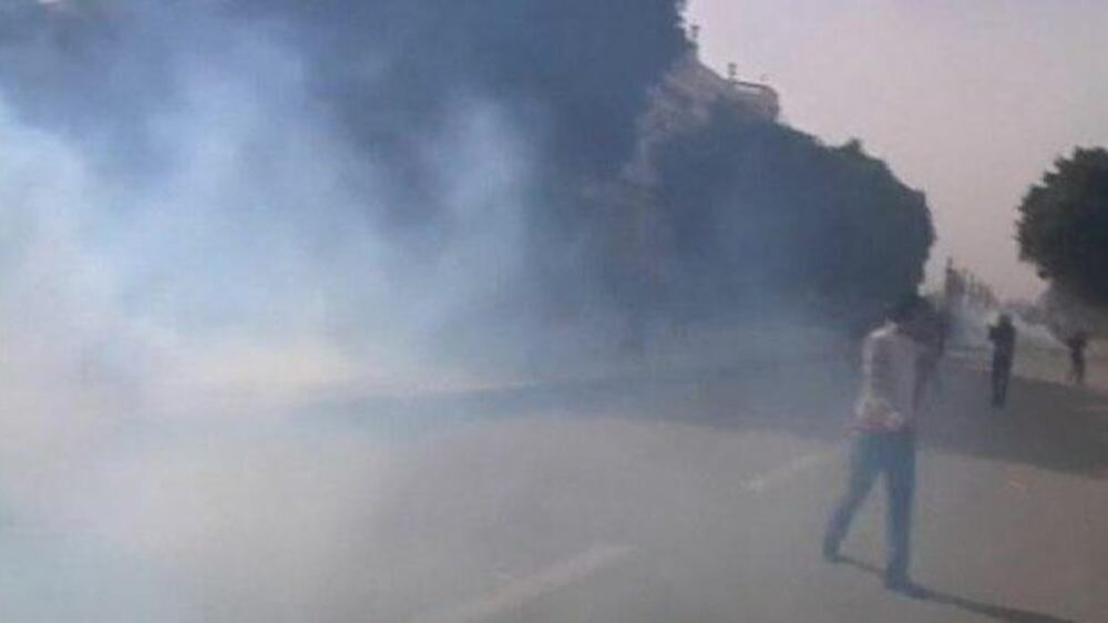 Video: Cairo clashes flare for fourth day