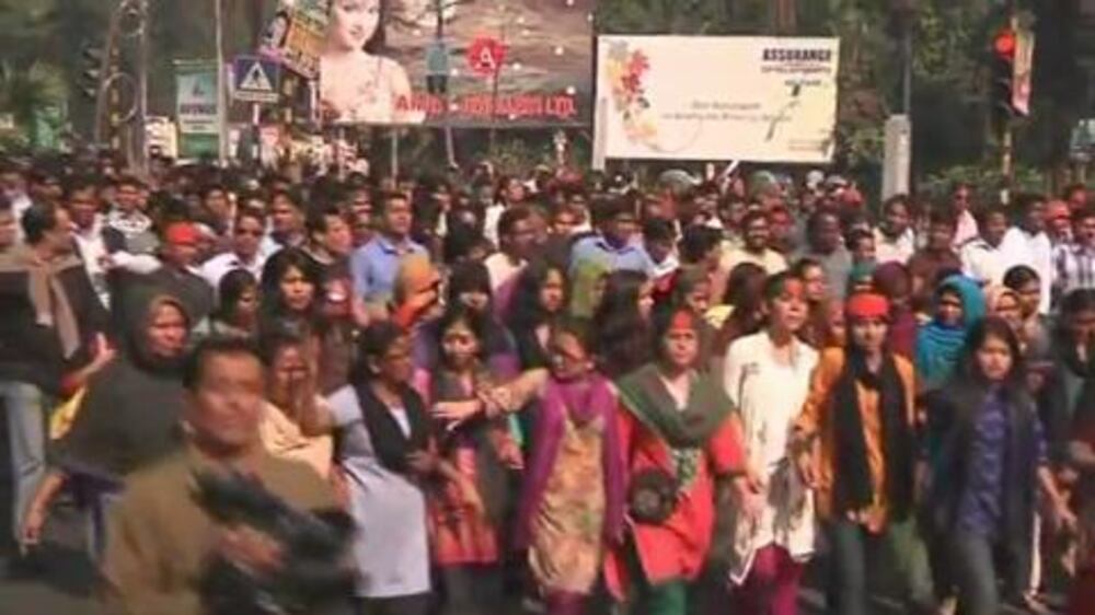 Video: Islamists take aim at Bangladesh bloggers