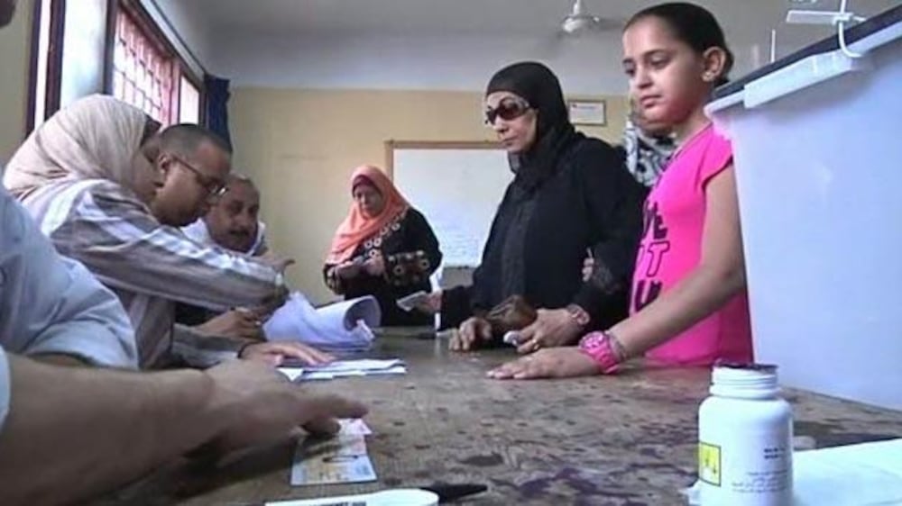 Video: Egypt holds polarising presidential vote