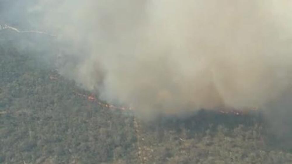 Video: Tasmanian fires rage on