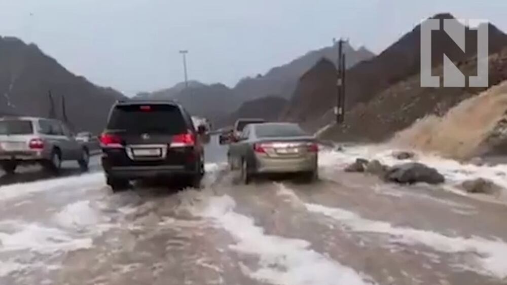 Heavy rain and fooding in northern UAE