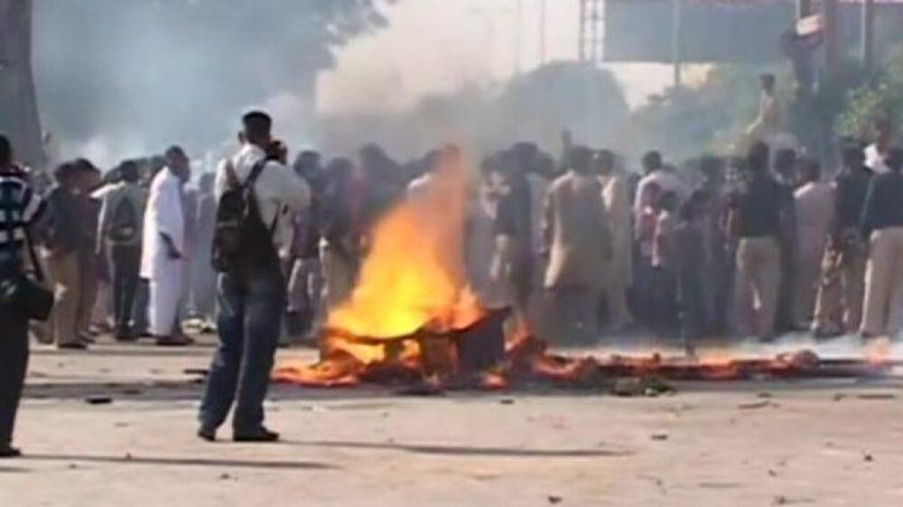 Video: Pakistanis protest after church attack kills at least 78