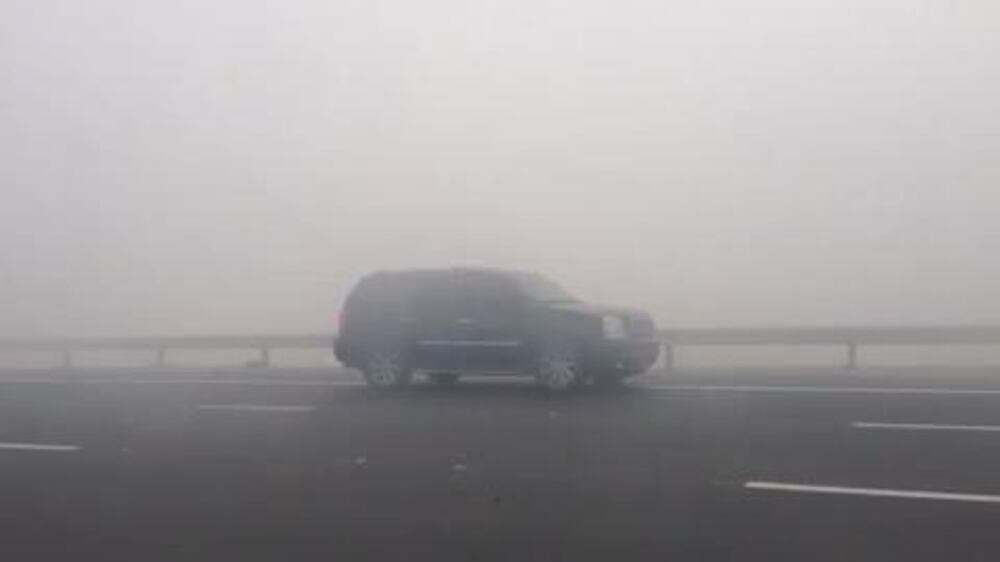 Video: Heavy fog descends on Abu Dhabi-Dubai motorway