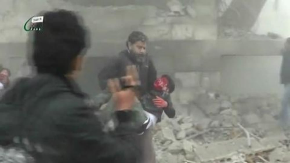 Video: Civilians hit in Syria's Binnish