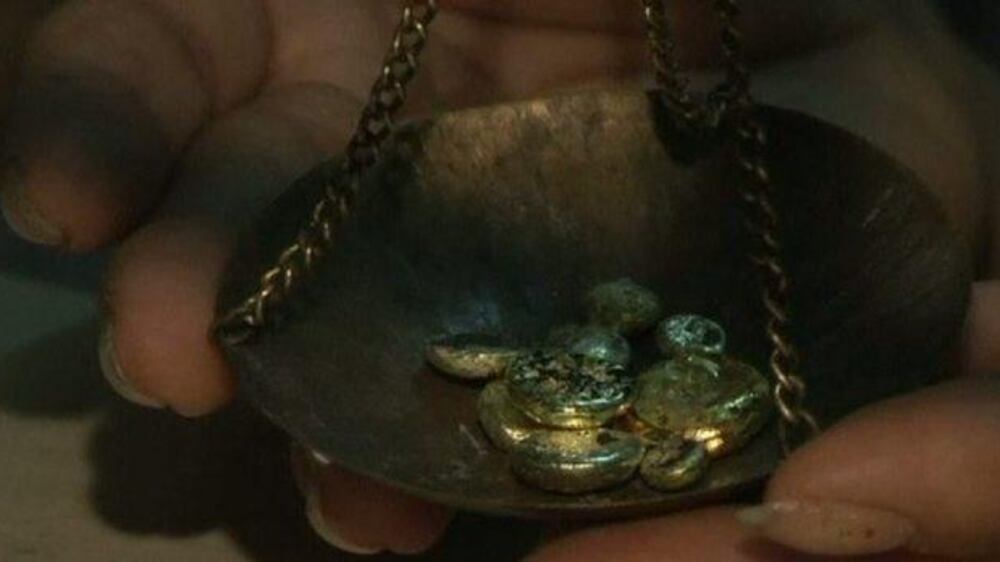 Video: Philippine gold lands in smugglers' hands