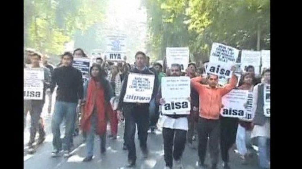 Video: Protests grow over Delhi bus gang rape case