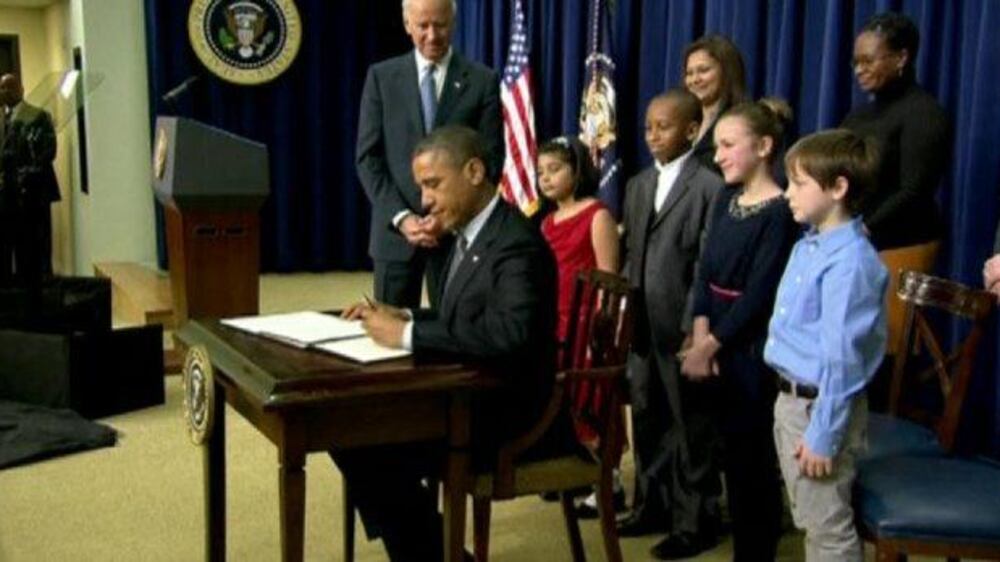 Video: Obama unveils biggest gun-control push in generations