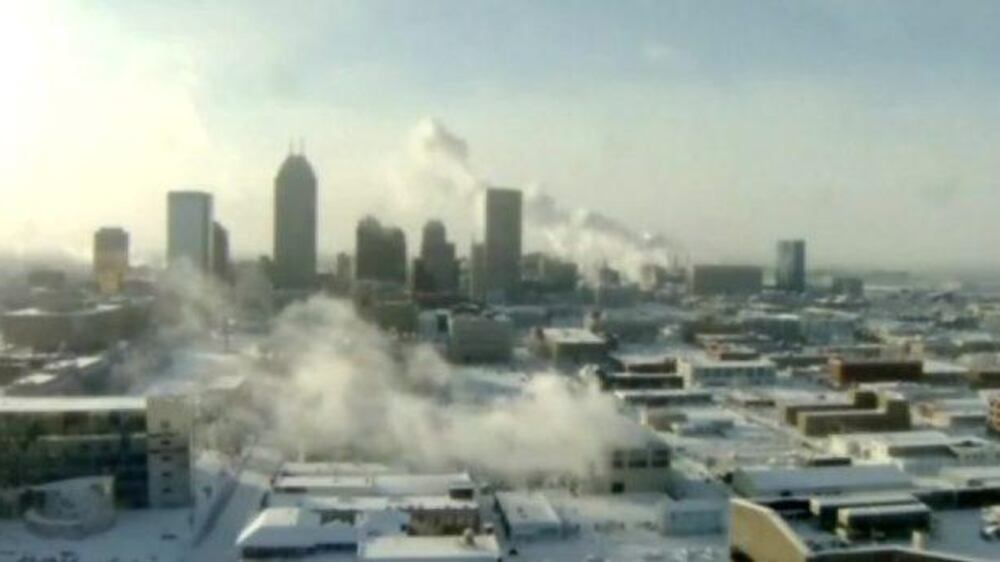 Video: Arctic chill brings freezing weather to US