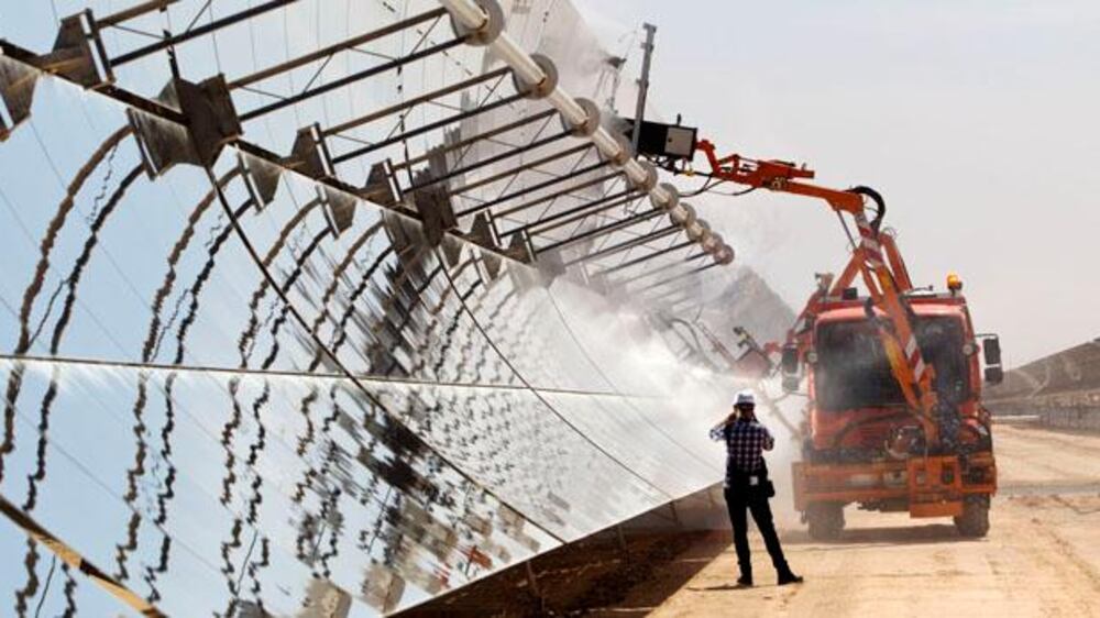 Video: Solar power plant opens in Abu Dhabi