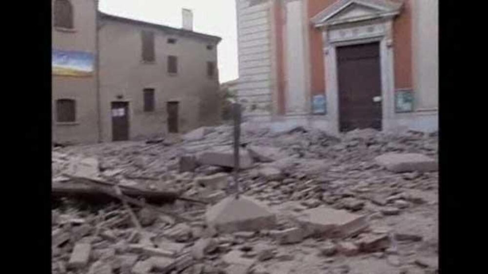 Video: Three dead in Italian earthquake
