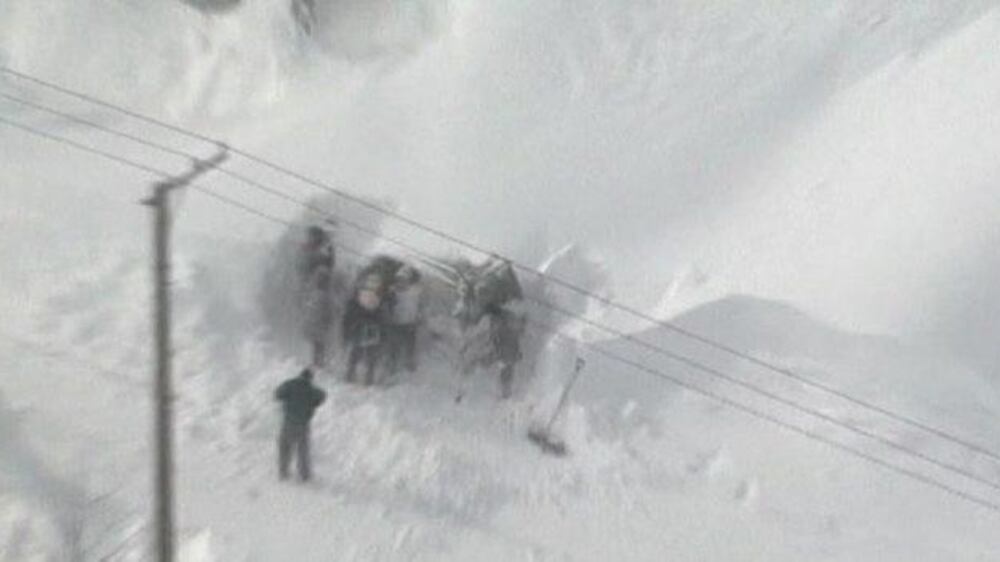 Video: Deadly blizzard slams northern Japan