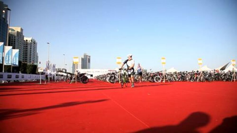 Video: Abu Dhabi International Triathlon 2013